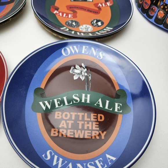 Owens Welsh Ale plate set boxed - Picture 4 of 11